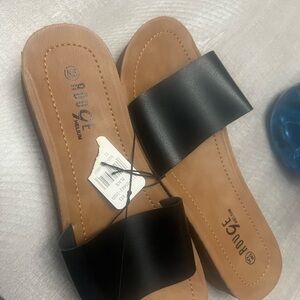 Rouge Helium Black Women's Slide Sandals Brand New